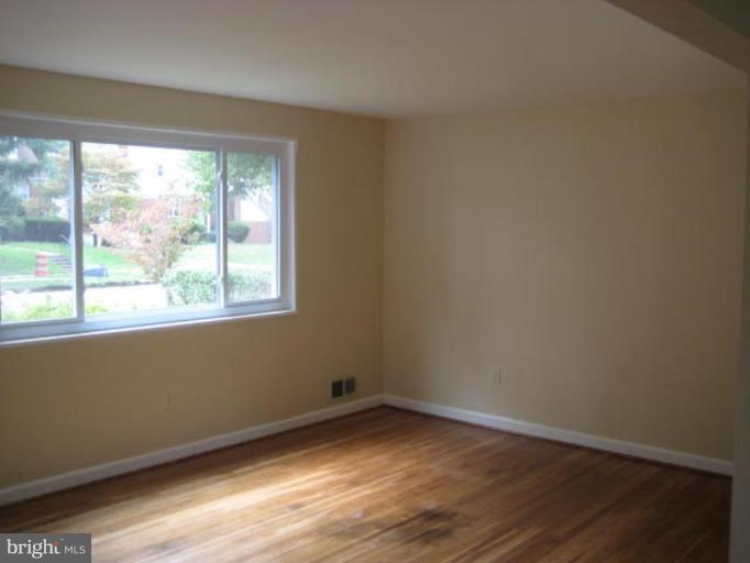 3707 Kayson Street Silver Spring, MD 20906 - Photo 7 of 25 Living Room #2