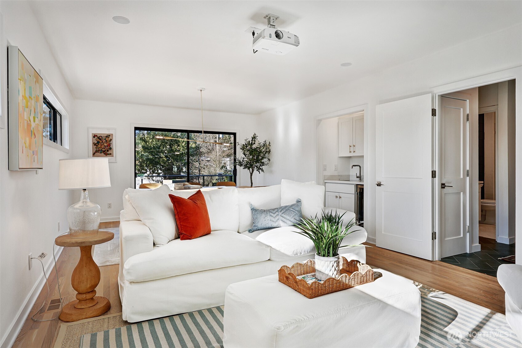 8026 46th Avenue Southwest Seattle, WA 98136 - Photo 12 of 40