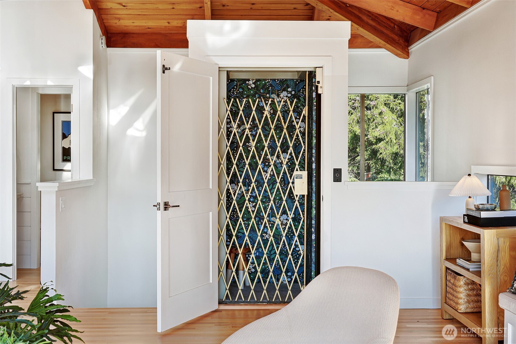 8026 46th Avenue Southwest Seattle, WA 98136 - Photo 8 of 40