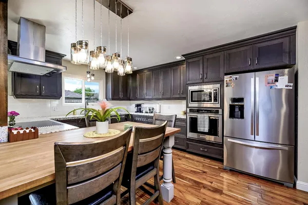 $457,000 | 1461 East Vartikian Avenue, Fresno, CA 93710