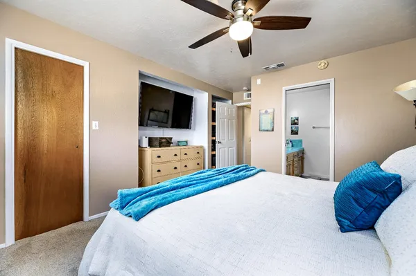 $457,000 | 1461 East Vartikian Avenue, Fresno, CA 93710