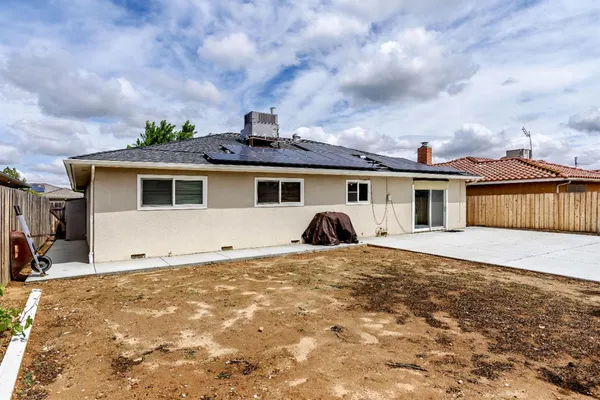 $457,000 | 1461 East Vartikian Avenue, Fresno, CA 93710