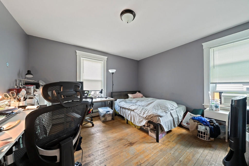 10 Trowbridge Road Worcester, MA 01609 - Photo 18 of 38 a bedroom with bed and a window