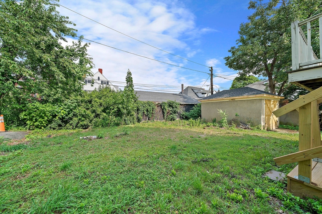 10 Trowbridge Road Worcester, MA 01609 - Photo 29 of 38