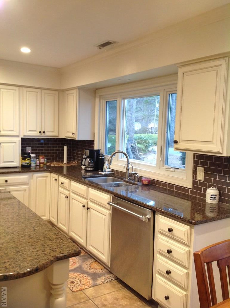 110 Horniblow Point Road Edenton, NC 27932 - Photo 7 of 38 Hard Surface counters