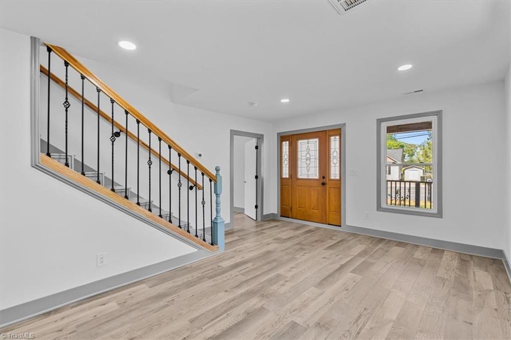 609 Unity Street Thomasville, NC 27360 - Photo 10 of 35