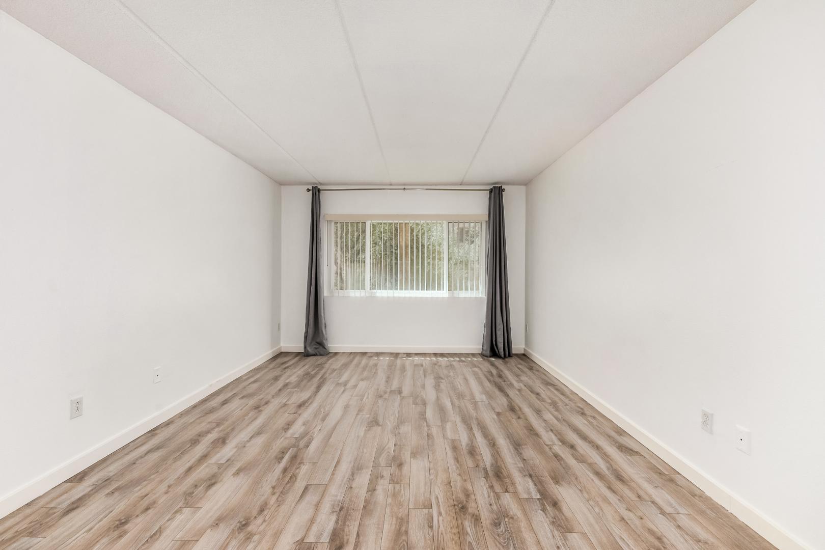 7950 East Camelback Road, Unit 305 Scottsdale, AZ 85251 - Photo 10 of 34 Photo #10