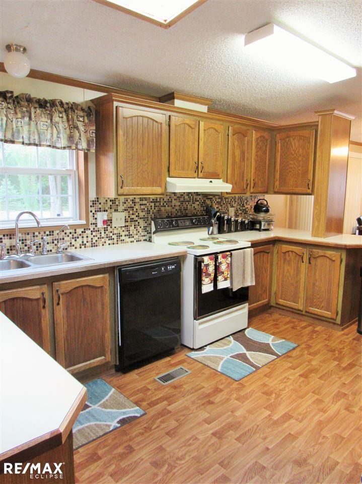 4090 Hunters Creek Road Metamora, MI 48455 - Photo 10 of 32 Gallery Image 10