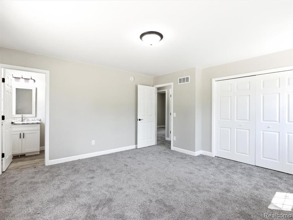 2971 Beach Road Port Huron, MI 48060 - Photo 17 of 29
