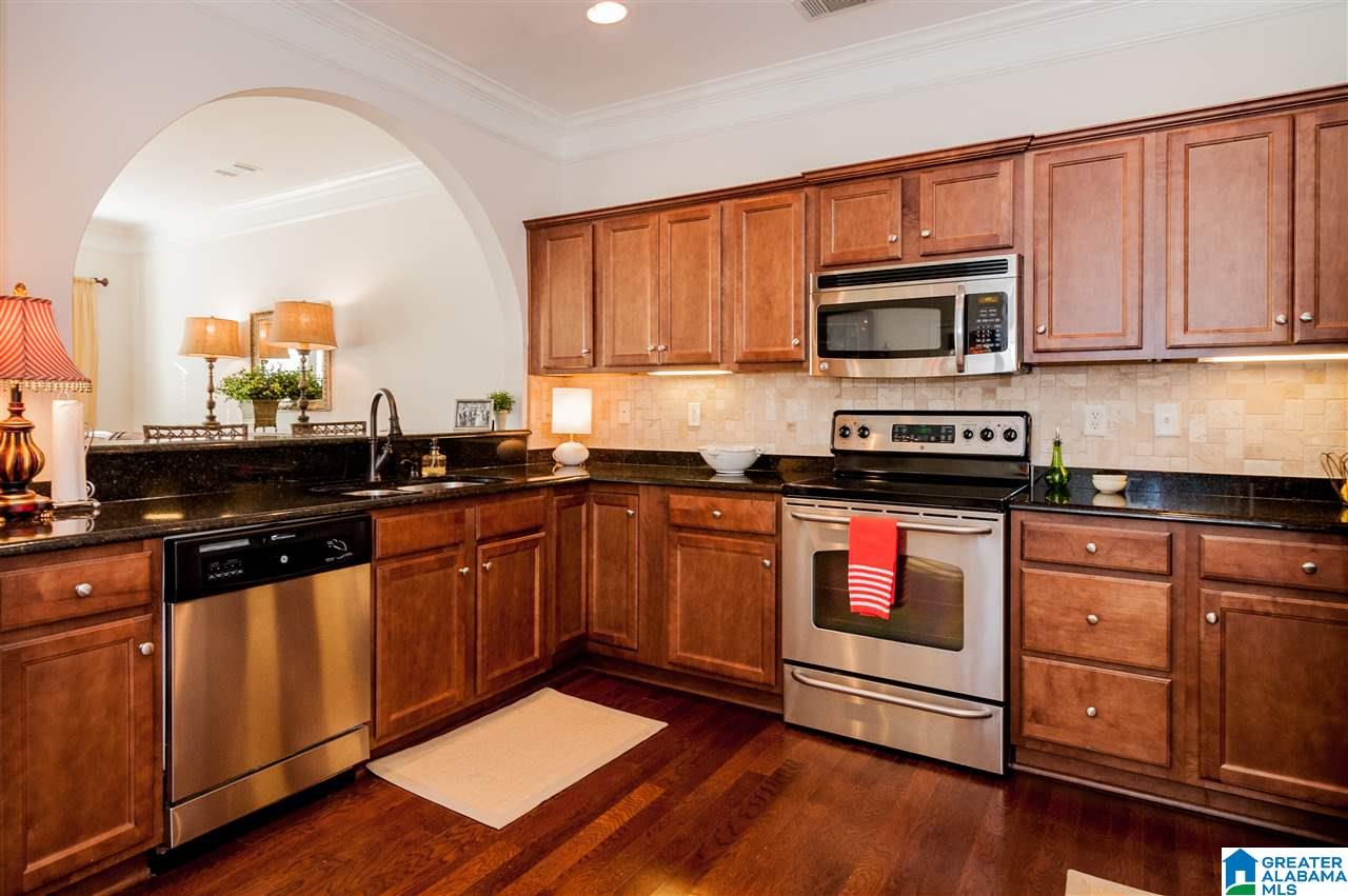 31 Portobello Road, Unit 11 Birmingham, AL 35242 - Photo 12 of 36