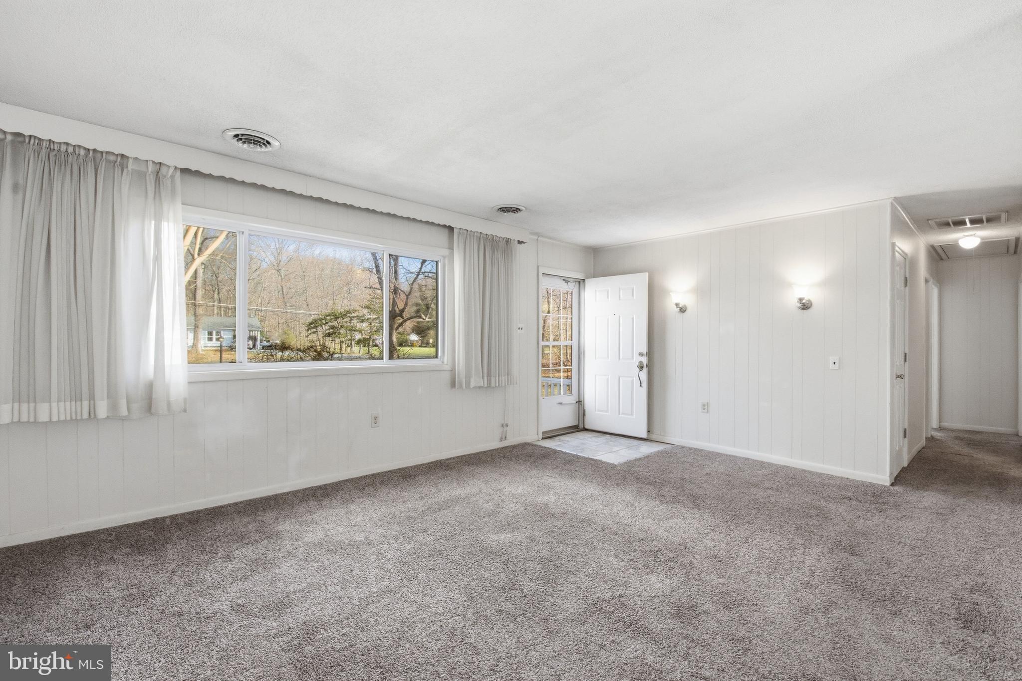 1469 Cedarhurst Road Shady Side, MD 20764 - Photo 4 of 19