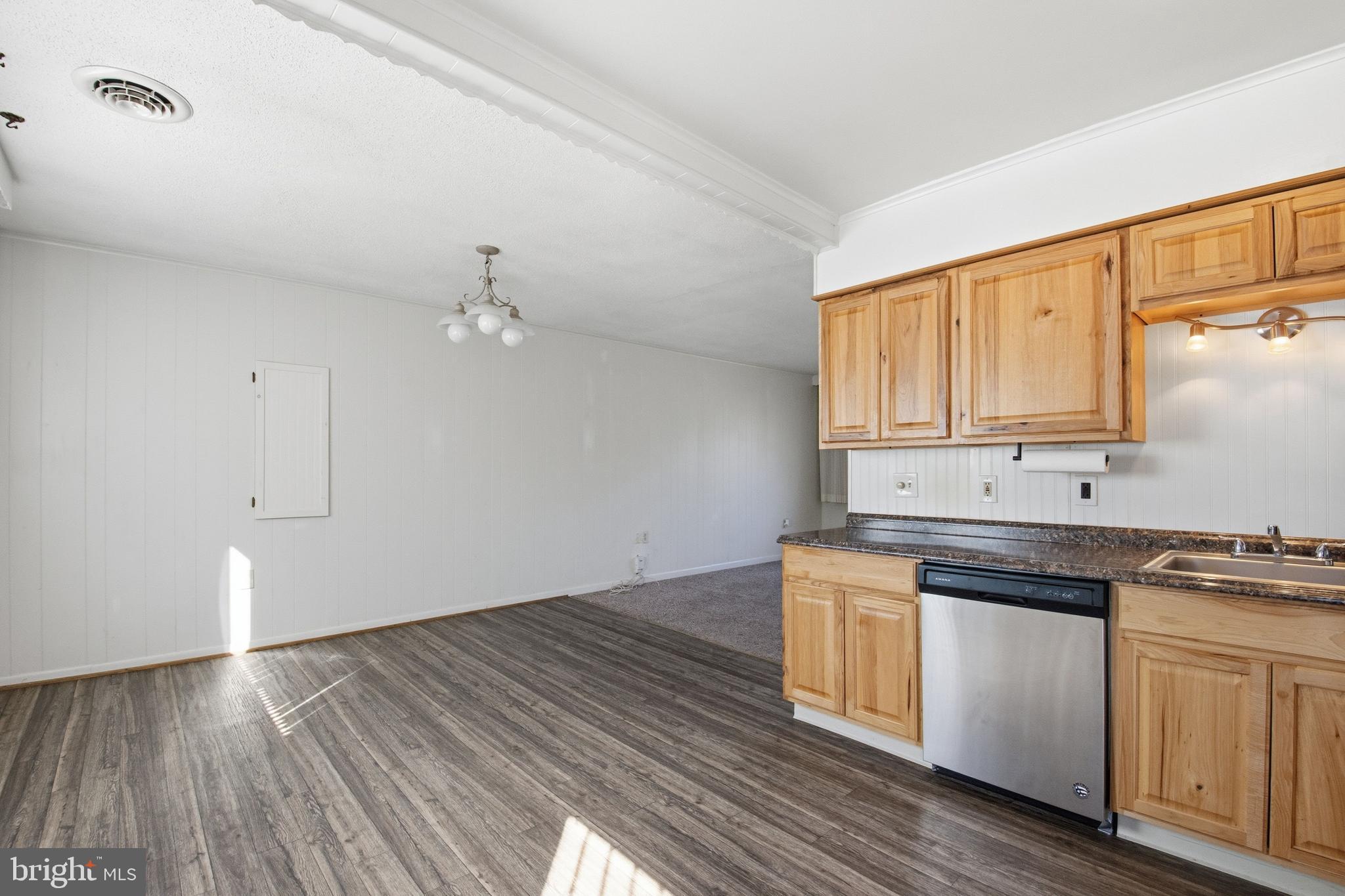 1469 Cedarhurst Road Shady Side, MD 20764 - Photo 9 of 19