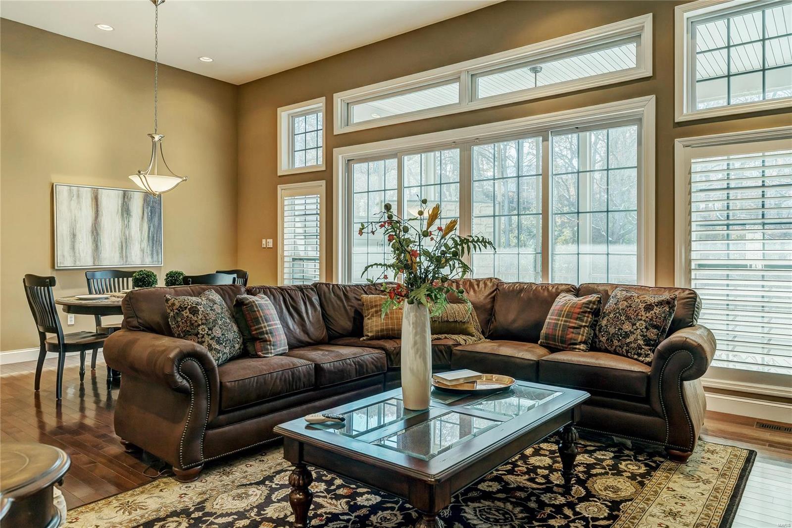16338 Baxter Road Chesterfield, MO 63005 - Photo 17 of 35 Gallery Image 17