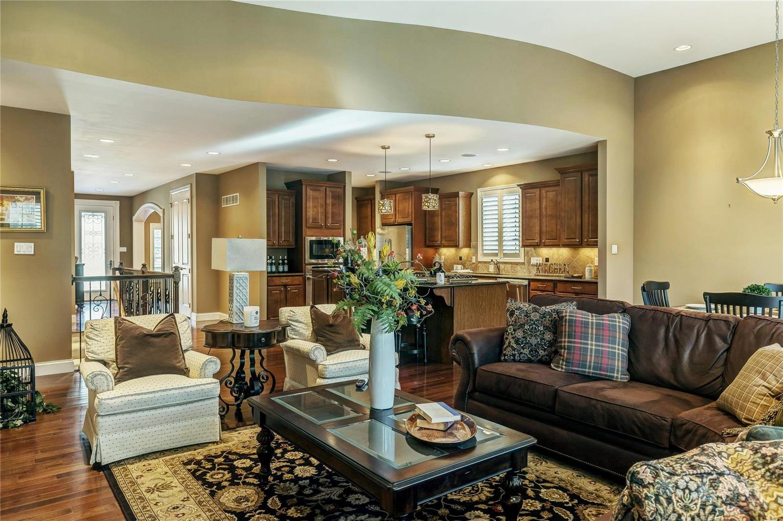 16338 Baxter Road Chesterfield, MO 63005 - Photo 18 of 35 Gallery Image 18