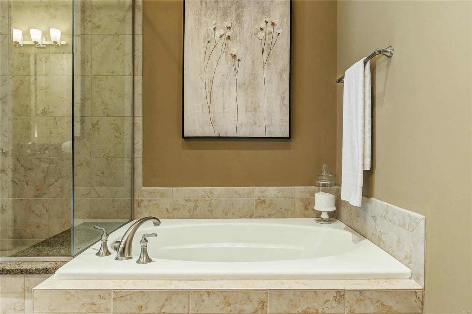 16338 Baxter Road Chesterfield, MO 63005 - Photo 24 of 35 Gallery Image 24
