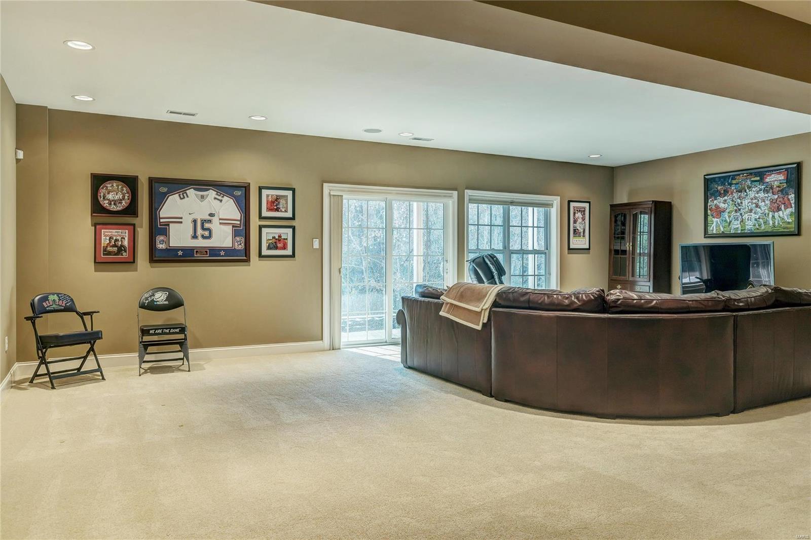 16338 Baxter Road Chesterfield, MO 63005 - Photo 27 of 35 Gallery Image 27