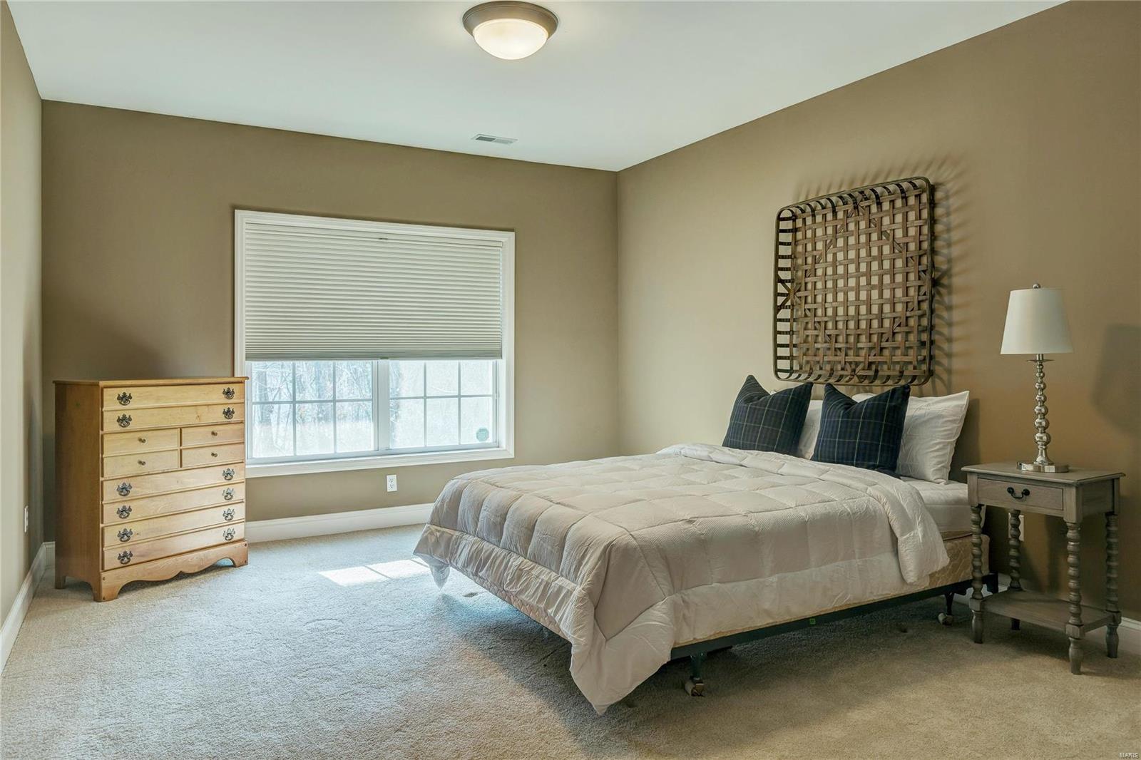 16338 Baxter Road Chesterfield, MO 63005 - Photo 30 of 35 Gallery Image 30
