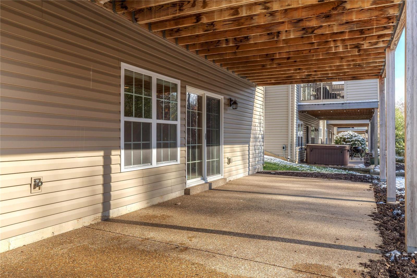 16338 Baxter Road Chesterfield, MO 63005 - Photo 32 of 35 Gallery Image 32