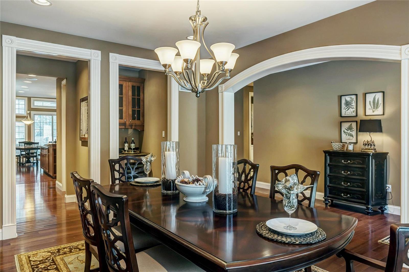 16338 Baxter Road Chesterfield, MO 63005 - Photo 8 of 35 Gallery Image 8