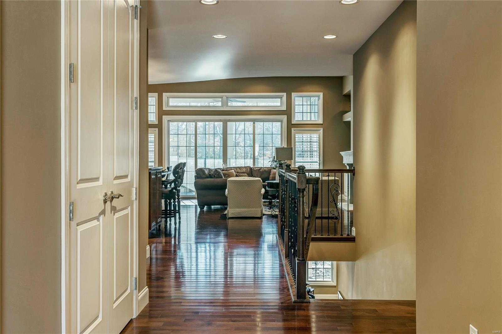 16338 Baxter Road Chesterfield, MO 63005 - Photo 10 of 35 Gallery Image 10