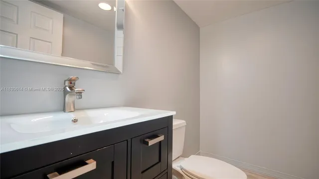 $3,500 | 11101 Southwest 15th Manor, Unit 11101, Davie, FL 33324