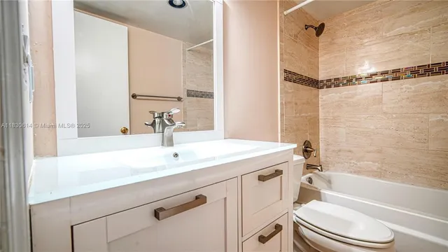 $3,500 | 11101 Southwest 15th Manor, Unit 11101, Davie, FL 33324