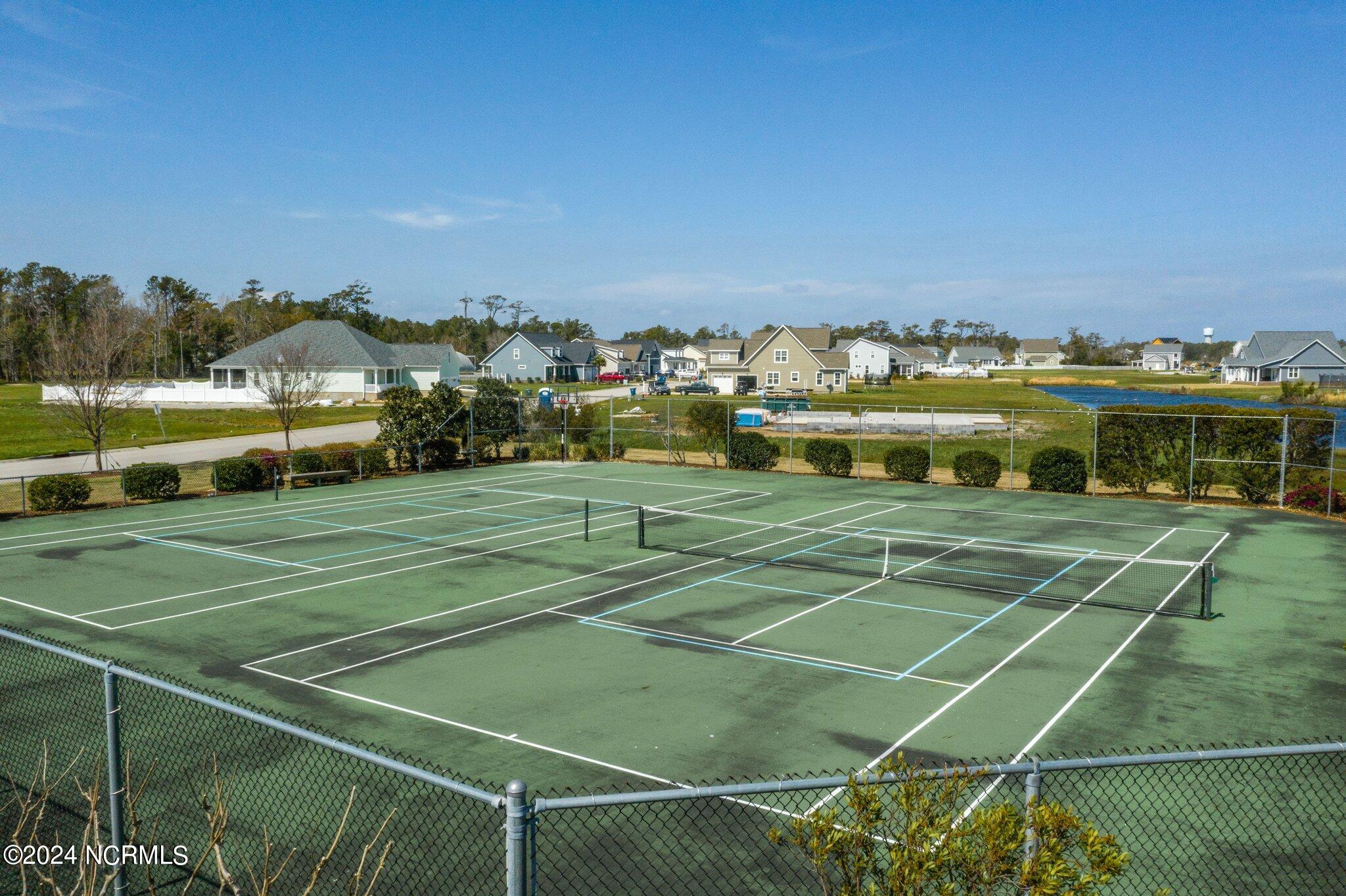 1304 Fathom Way Morehead City, NC 28557 - Photo 8 of 11 Tennis courts