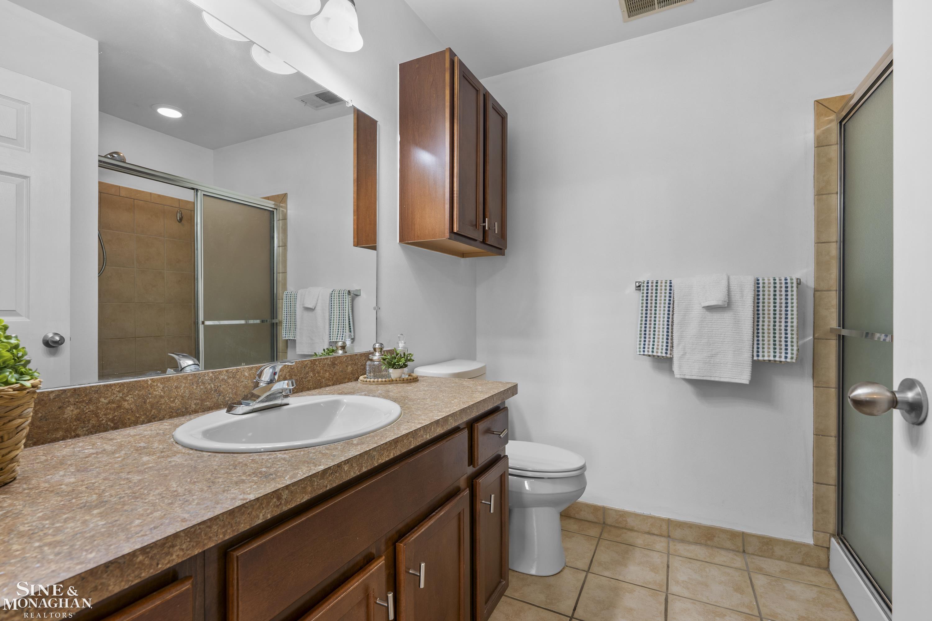 29981 Fox Run Circle Warren, MI 48092 - Photo 28 of 34 50213994-7d90c2bd-a0b3-4c5e-b7b6-42542eb8d6f4.JPG