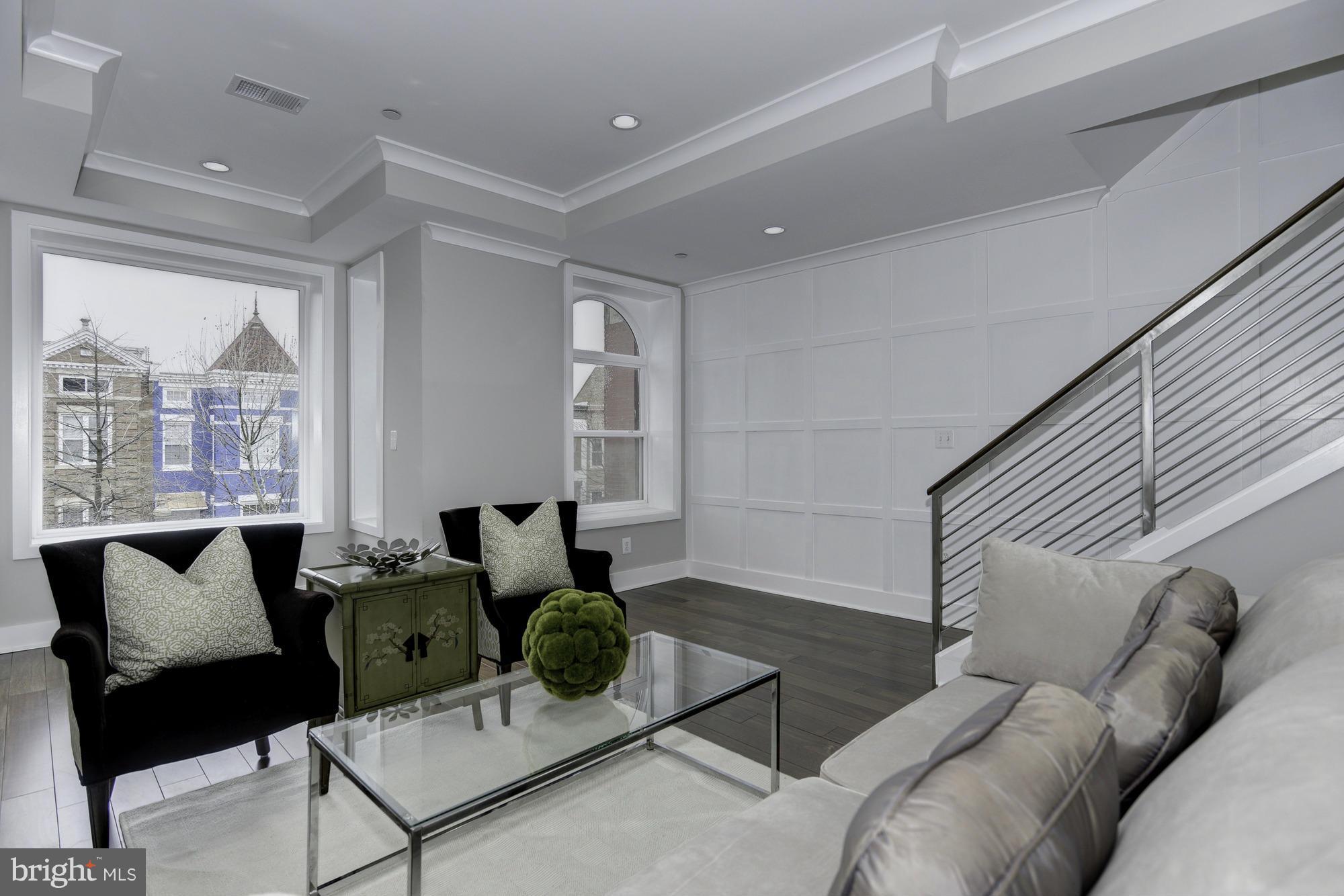 73 U Street Northwest, Unit 2 Washington, DC 20001 - Photo 4 of 30 Living Room