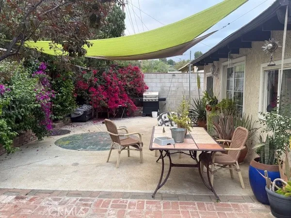 $735,000 | 27135 Cabrera Avenue, Saugus, CA 91350