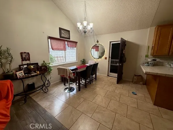 $735,000 | 27135 Cabrera Avenue, Saugus, CA 91350