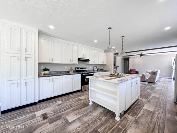 $214,900 | 108 Brumley Lane, Mize, MS 39116