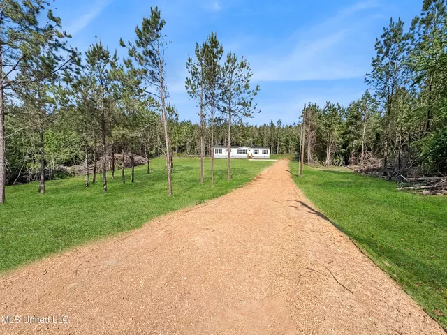 $214,900 | 108 Brumley Lane, Mize, MS 39116