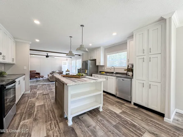 $214,900 | 108 Brumley Lane, Mize, MS 39116