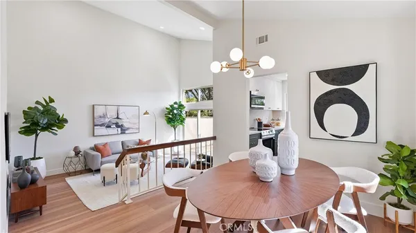 $1,099,000 | 8 Evening Breeze, Irvine, CA 92603