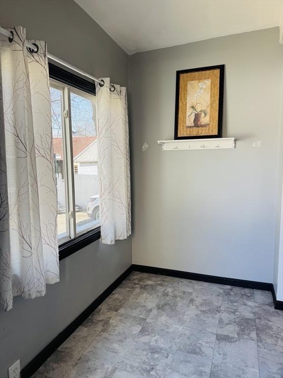 59 Daviston Street Springfield, MA 01108 - Photo 16 of 22 Gallery Image 16