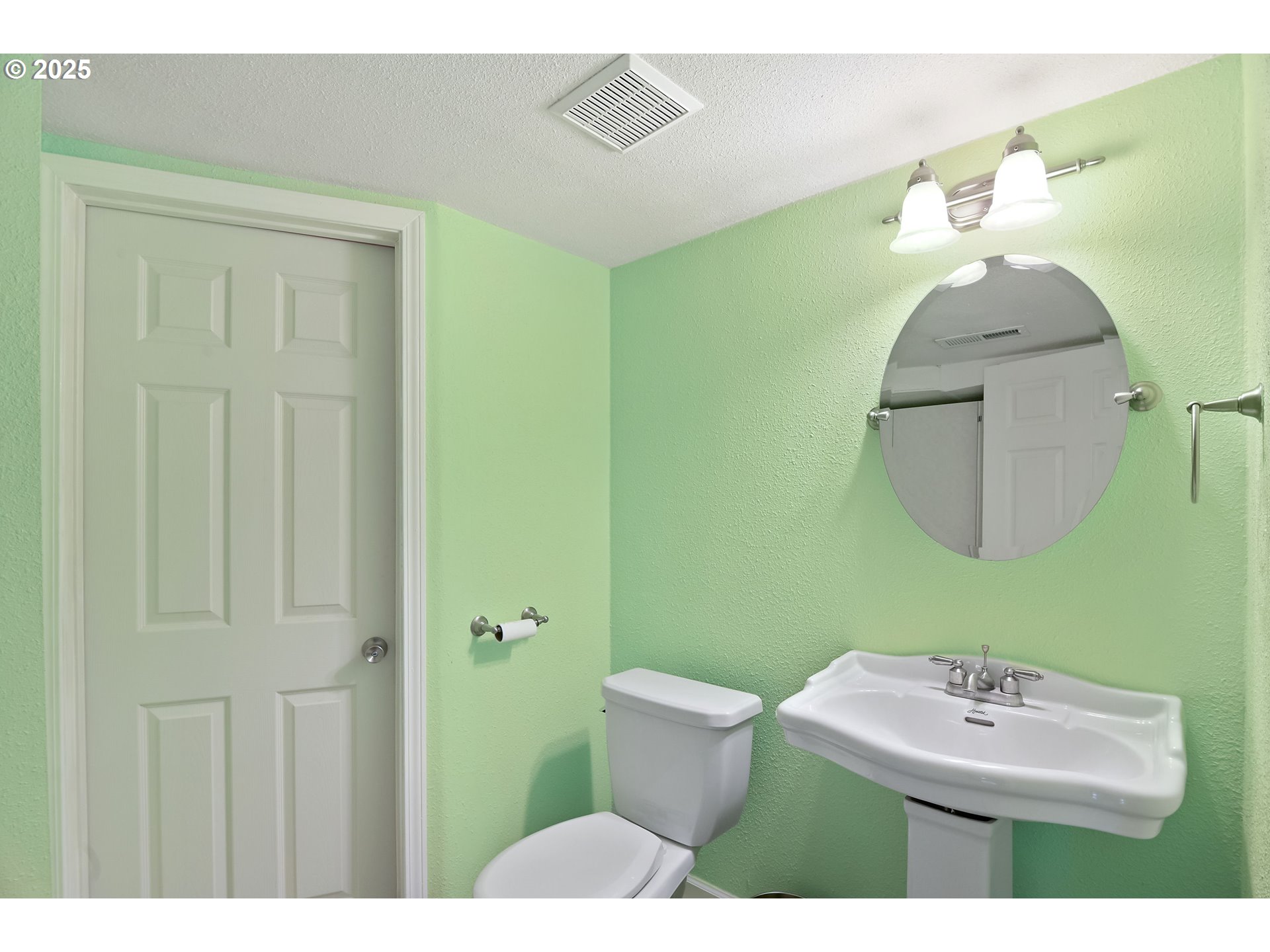 300 Modrow Road Kalama, WA 98625 - Photo 32 of 48 Bathroom