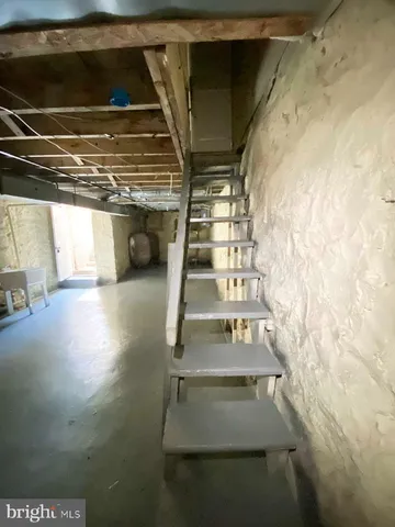 a view of a house with a outdoor space