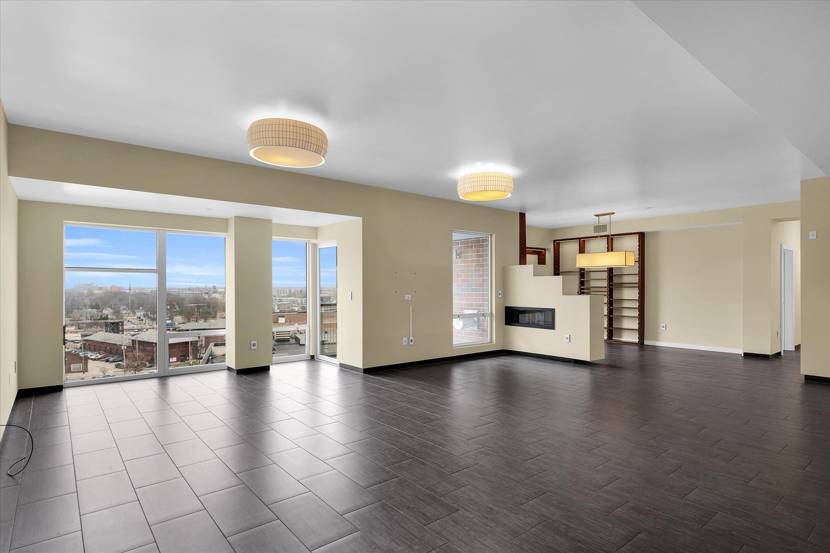 301 North Neil Street, Unit 808809 Champaign, IL 61820 - Photo 4 of 73