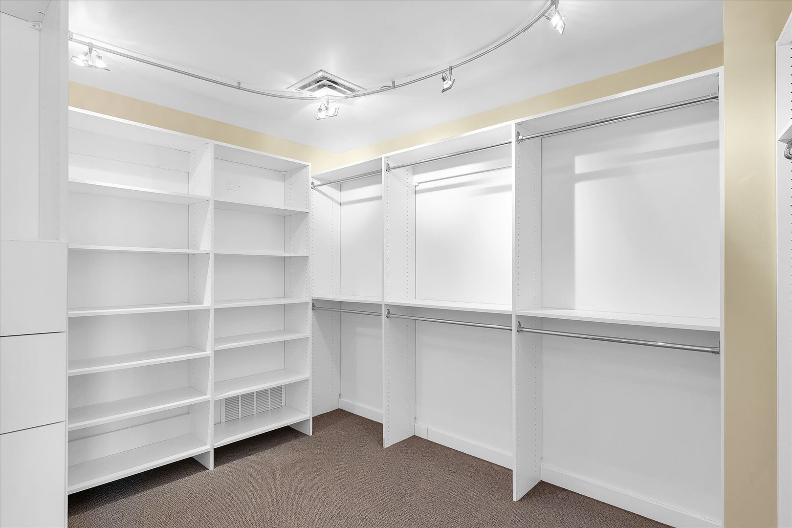 301 North Neil Street, Unit 808809 Champaign, IL 61820 - Photo 55 of 73