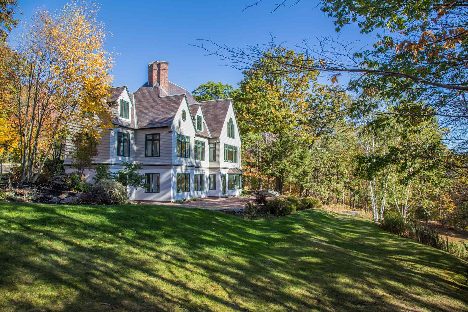 215 Old Wood Road Rutland Town, VT 05736 - Photo 8 of 39 Gallery Image 8