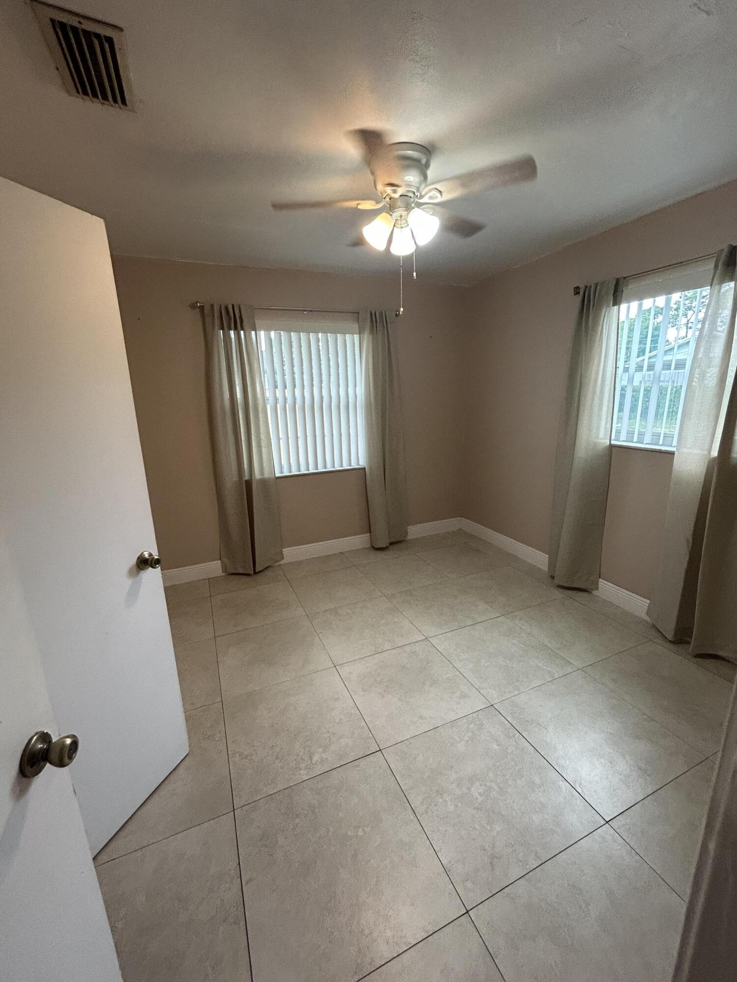 3045 Jackson Avenue Greenacres, FL 33463 - Photo 12 of 16 IMG_7524