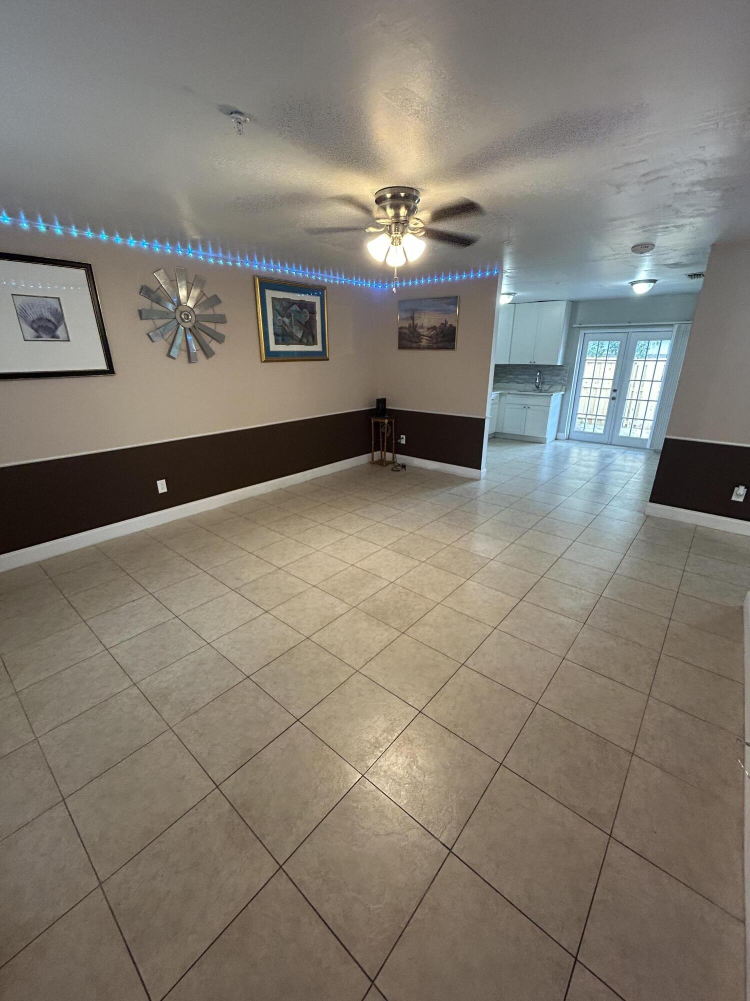 3045 Jackson Avenue Greenacres, FL 33463 - Photo 3 of 16 IMG_7516