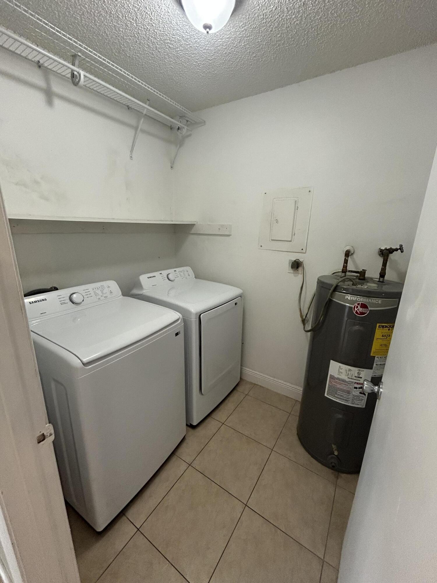 3045 Jackson Avenue Greenacres, FL 33463 - Photo 5 of 16 IMG_7520