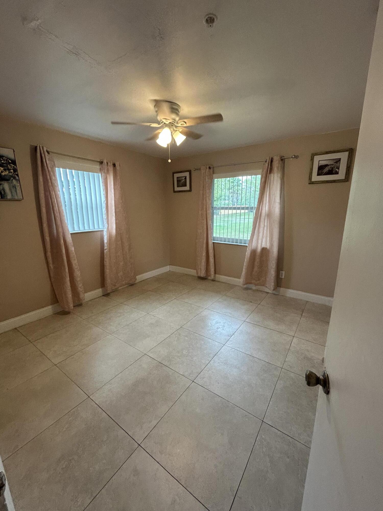 3045 Jackson Avenue Greenacres, FL 33463 - Photo 9 of 16 IMG_7521