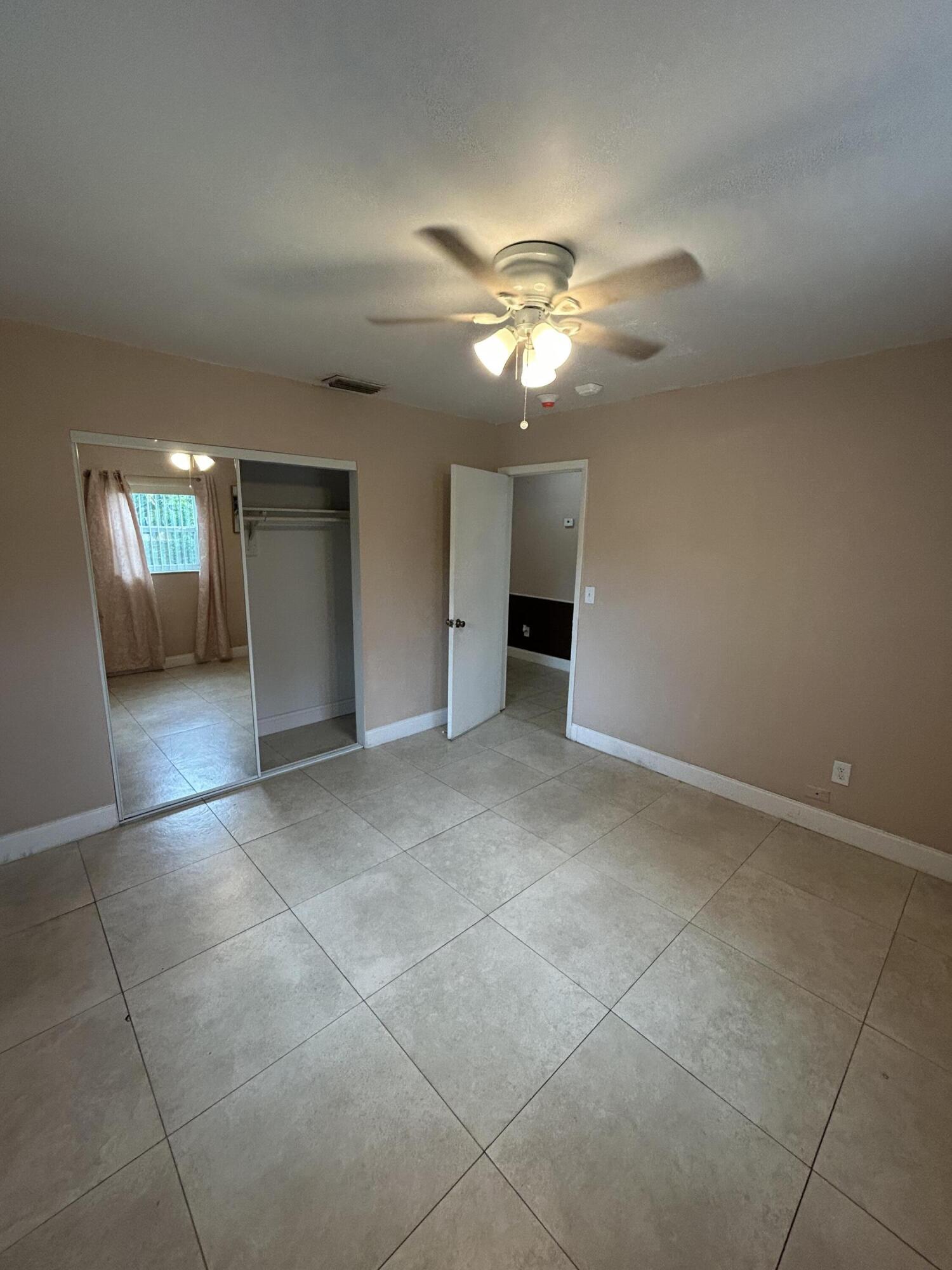 3045 Jackson Avenue Greenacres, FL 33463 - Photo 10 of 16 IMG_7522