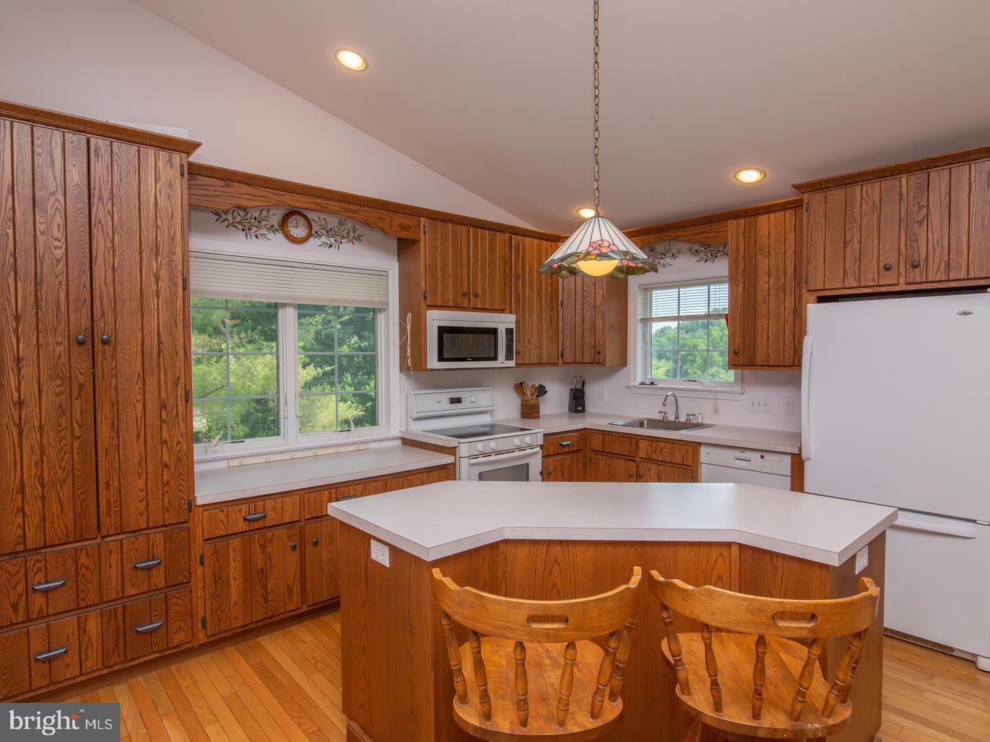 10 Mill Road Chester Springs, PA 19425 - Photo 22 of 34 Barn Apt Kitchen