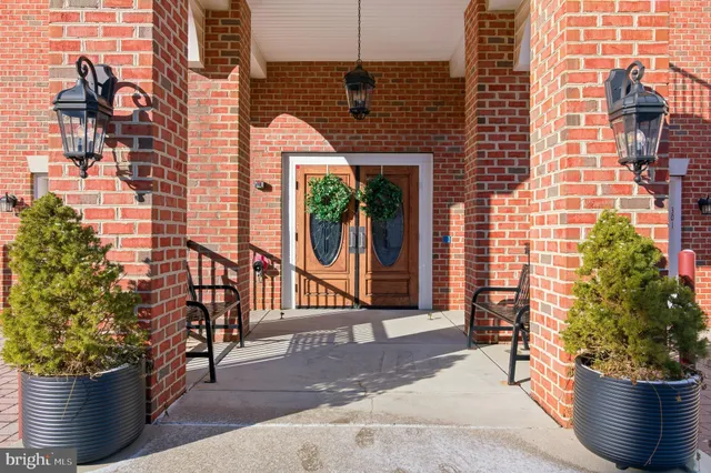 $425,000 | 6150 Shadywood, Unit 401, Elkridge, MD 21075