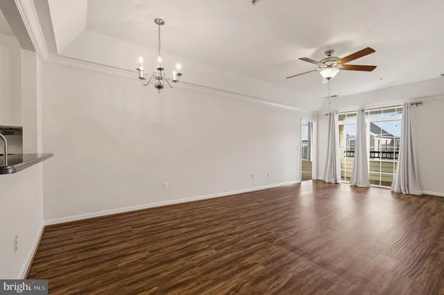 $425,000 | 6150 Shadywood, Unit 401, Elkridge, MD 21075