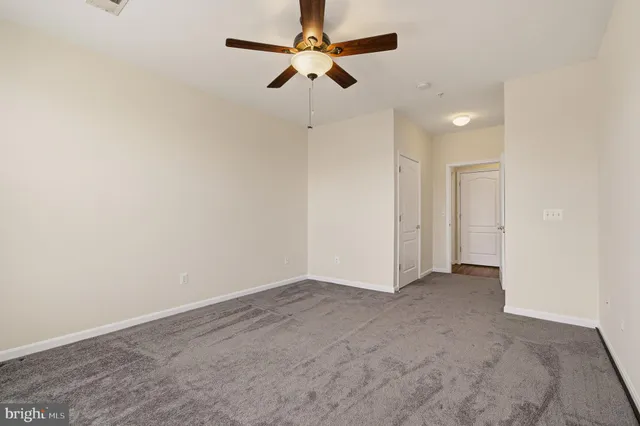 $425,000 | 6150 Shadywood, Unit 401, Elkridge, MD 21075